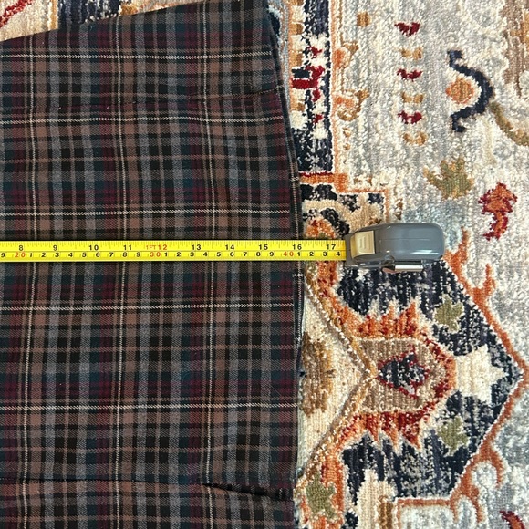 Brandy Melville John Galt Cara Skirt in Brown Plaid - Picture 5 of 6